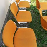 Serie de 6 chaises de Giancarlo Piretti édition Castelli