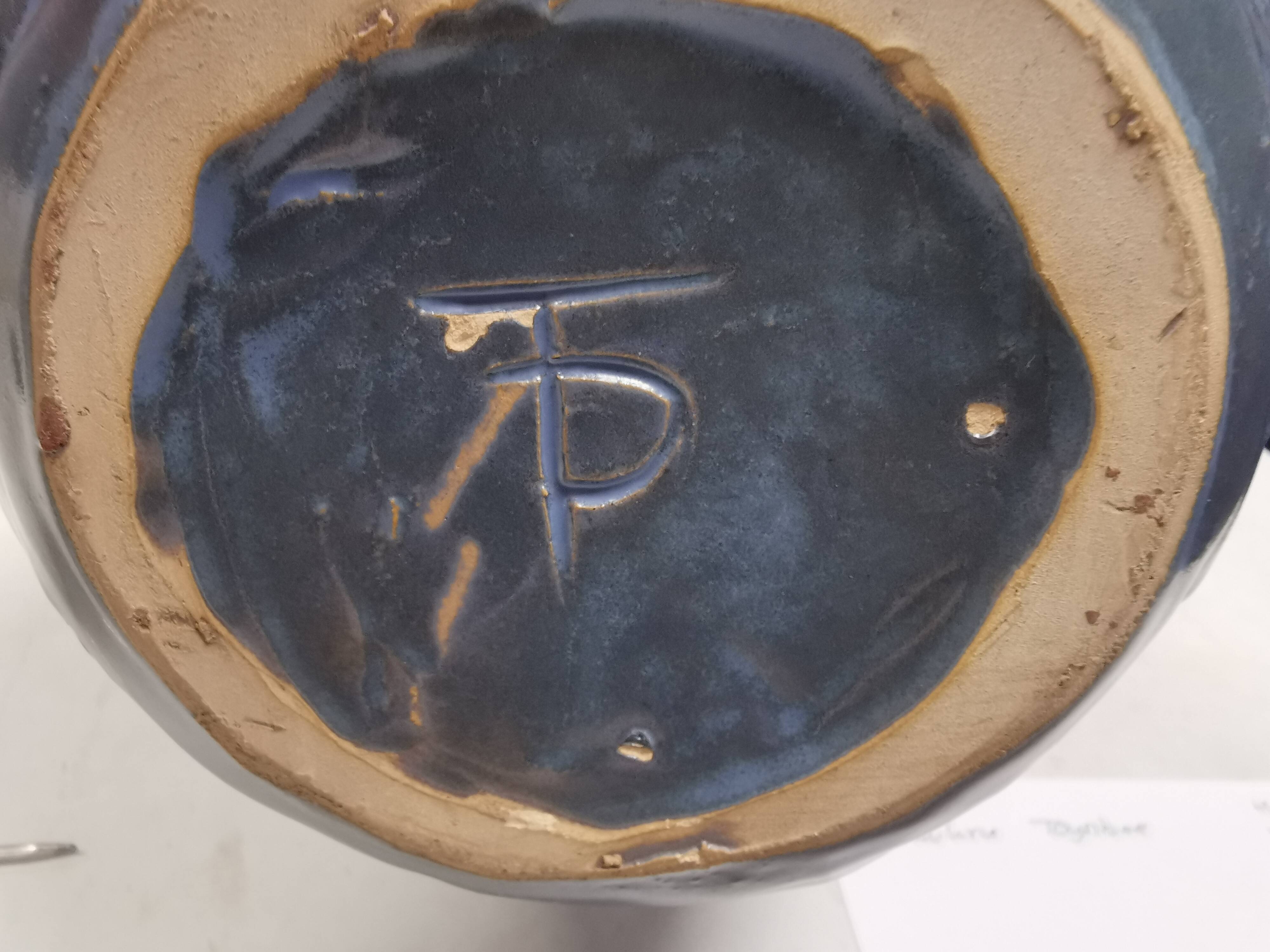 Vase Pauline Toynbee, Émail en cristal bleu texturé, forme organique, années 1980