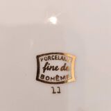 Flat dish and deep dish in porcelain