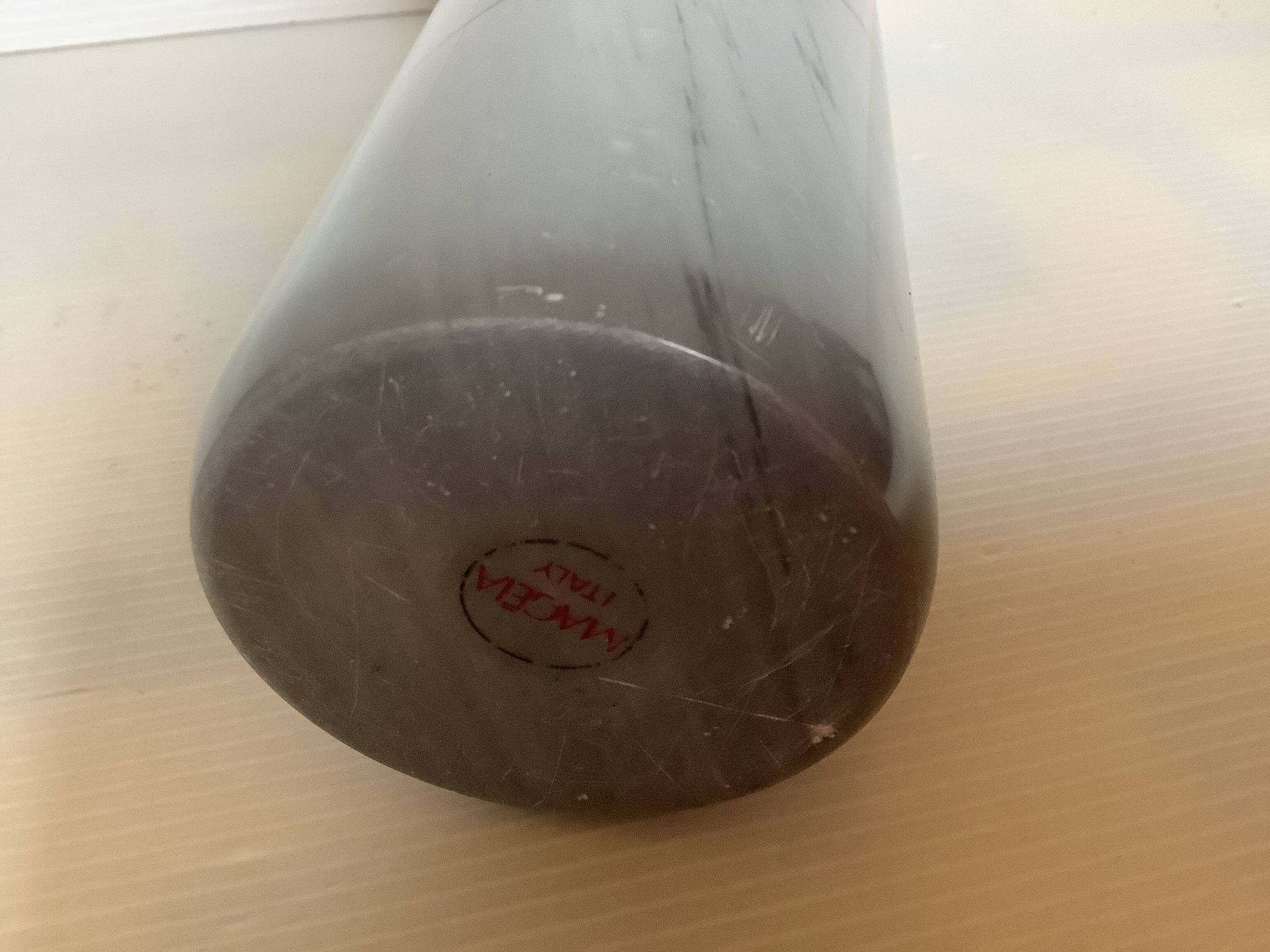 Vase rouleau marbre Mageia Giulio Lazzotti Italy