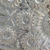 Presentation dish in cut crystal
