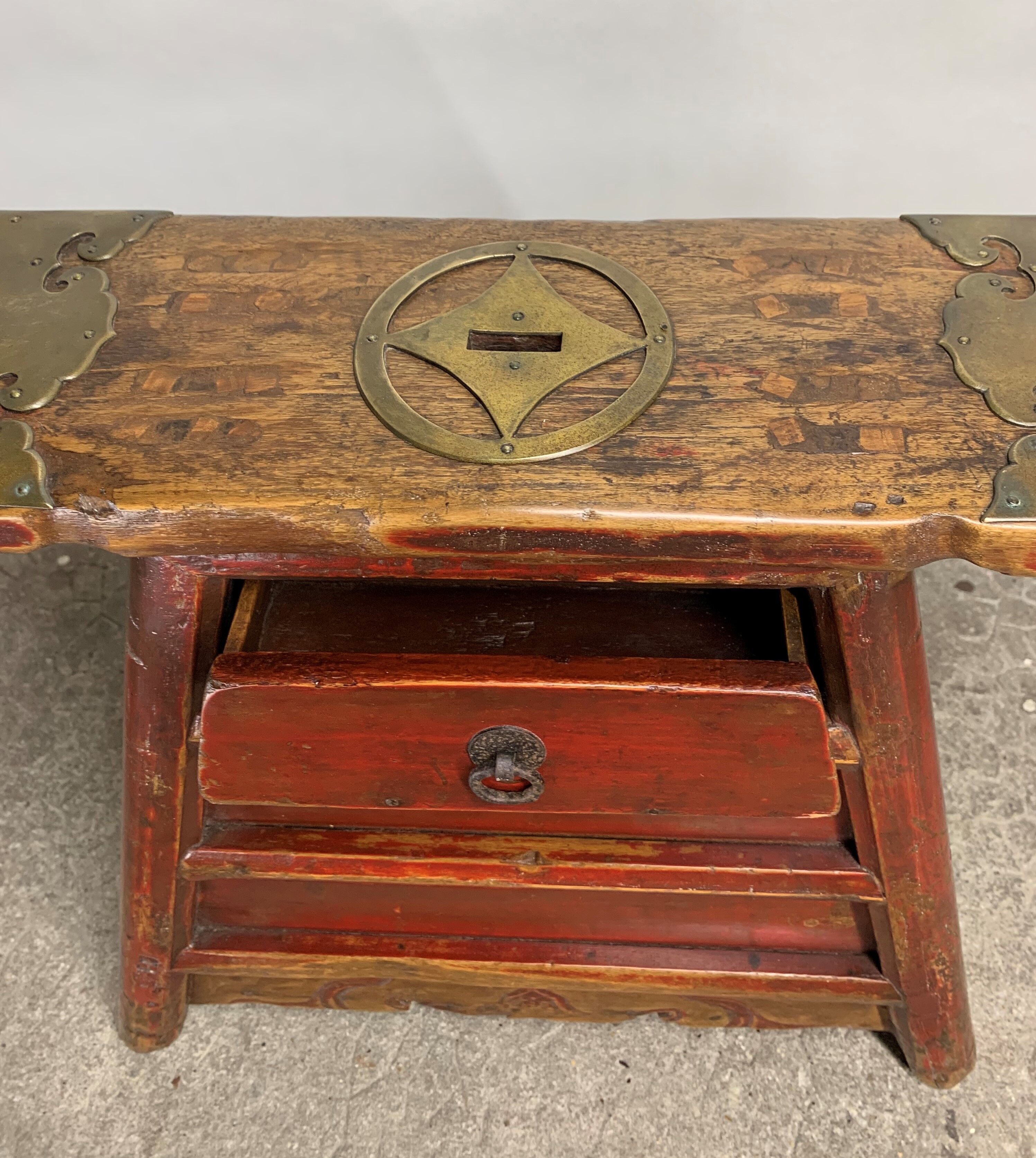 Chinese hairdresser's stool