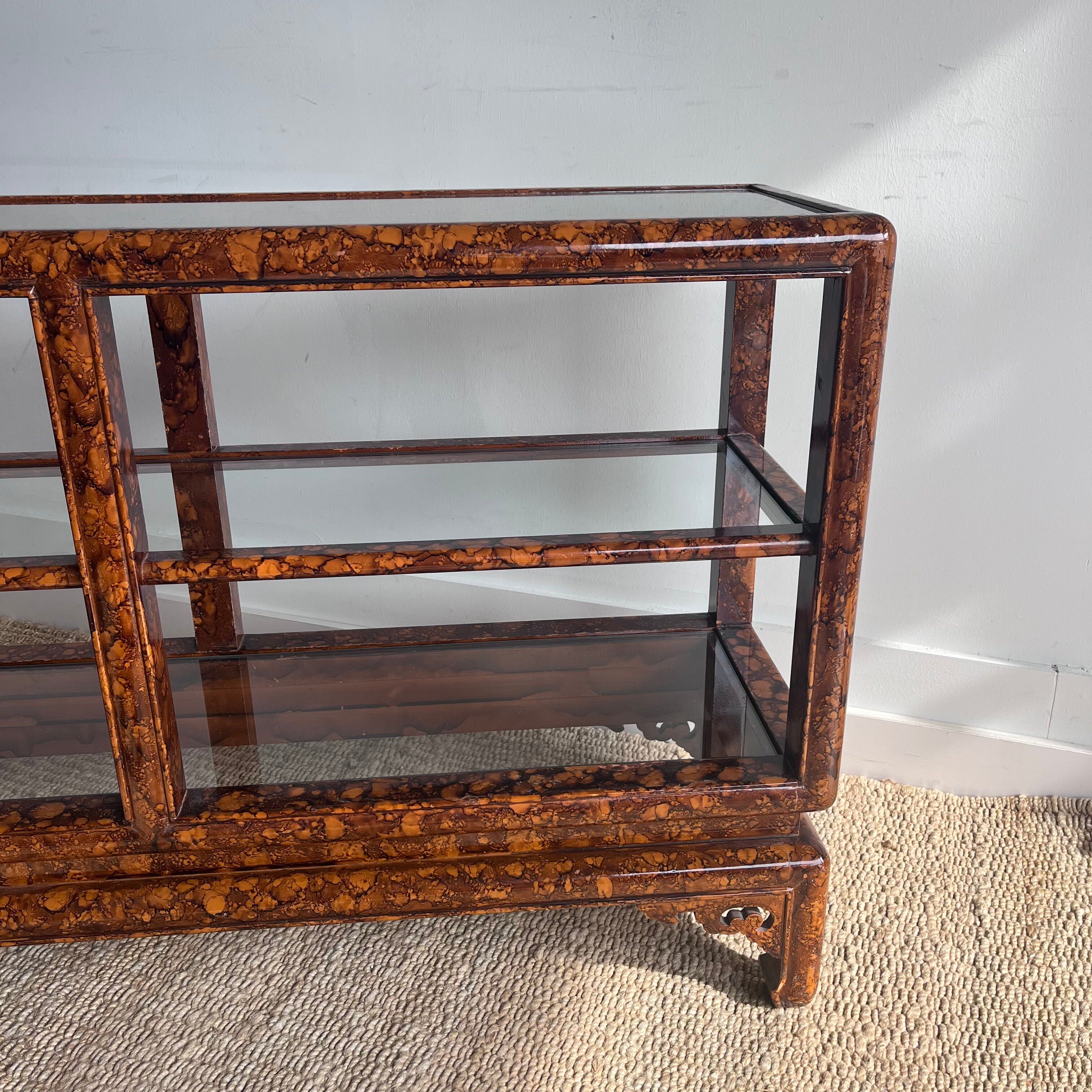 Lacquered console shelf "Faux Tortoiseshell" — Chinoiserie style