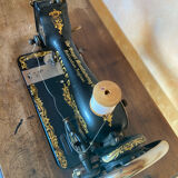 Machine à coudre singer