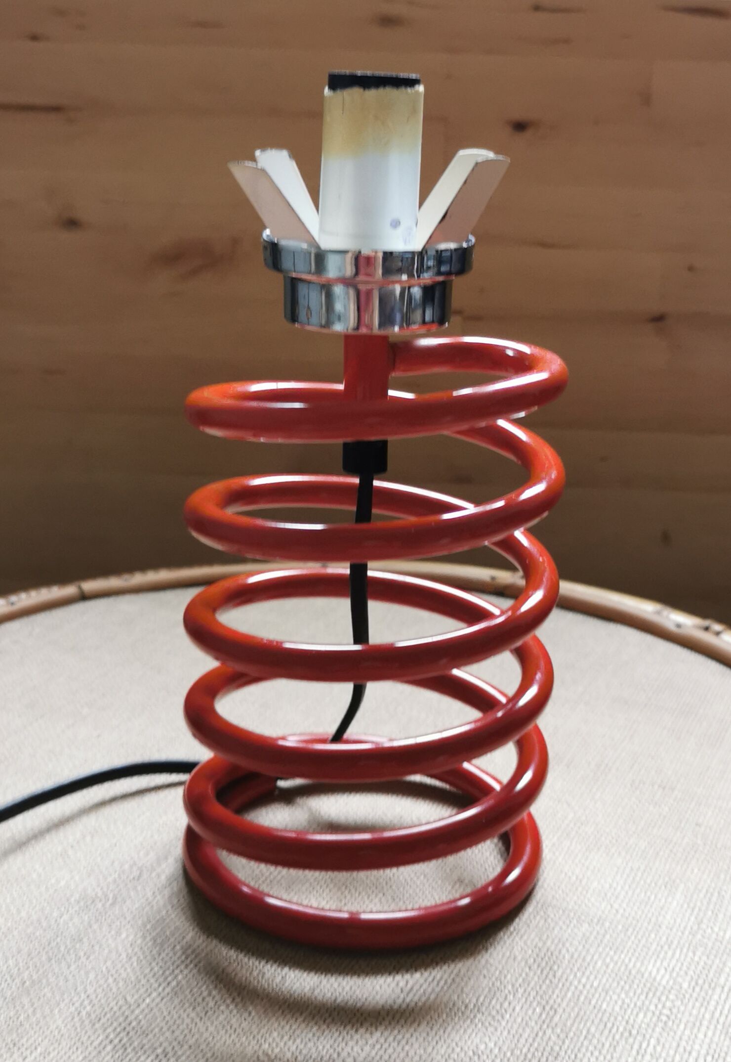 Red spring lamp foot