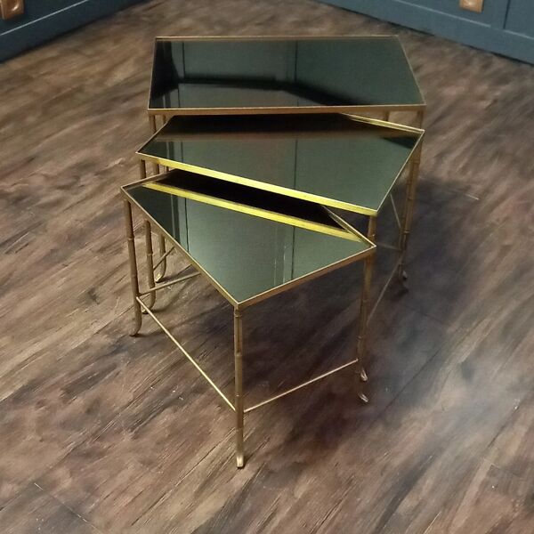 Ensemble de tables gigognes en faux bambou vintage Maison Baguès