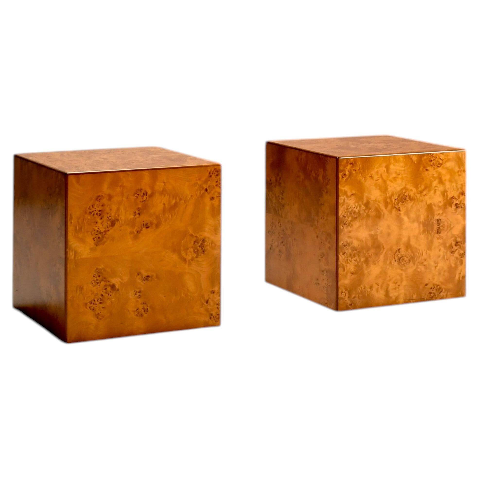 Set of Two Beautiful Burl Wood Cube Tables, Italy 1970s