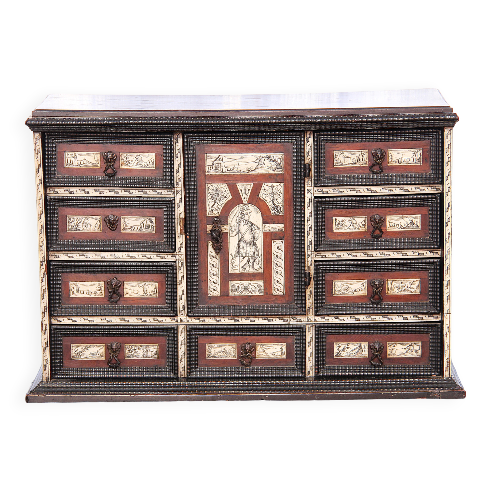 Cabinet Flamand du XVII ème siècle