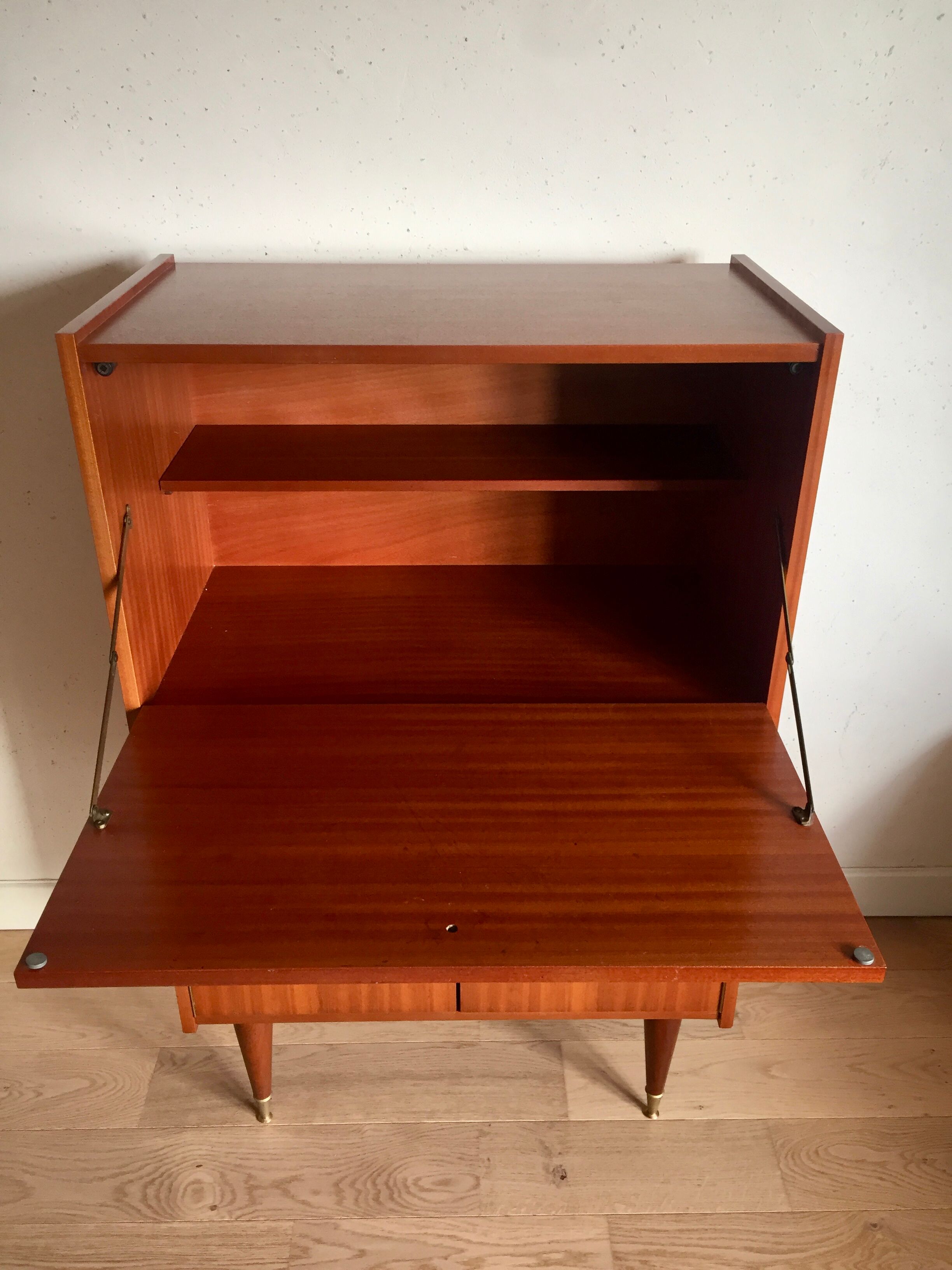 Child writing desk feet vintage 60