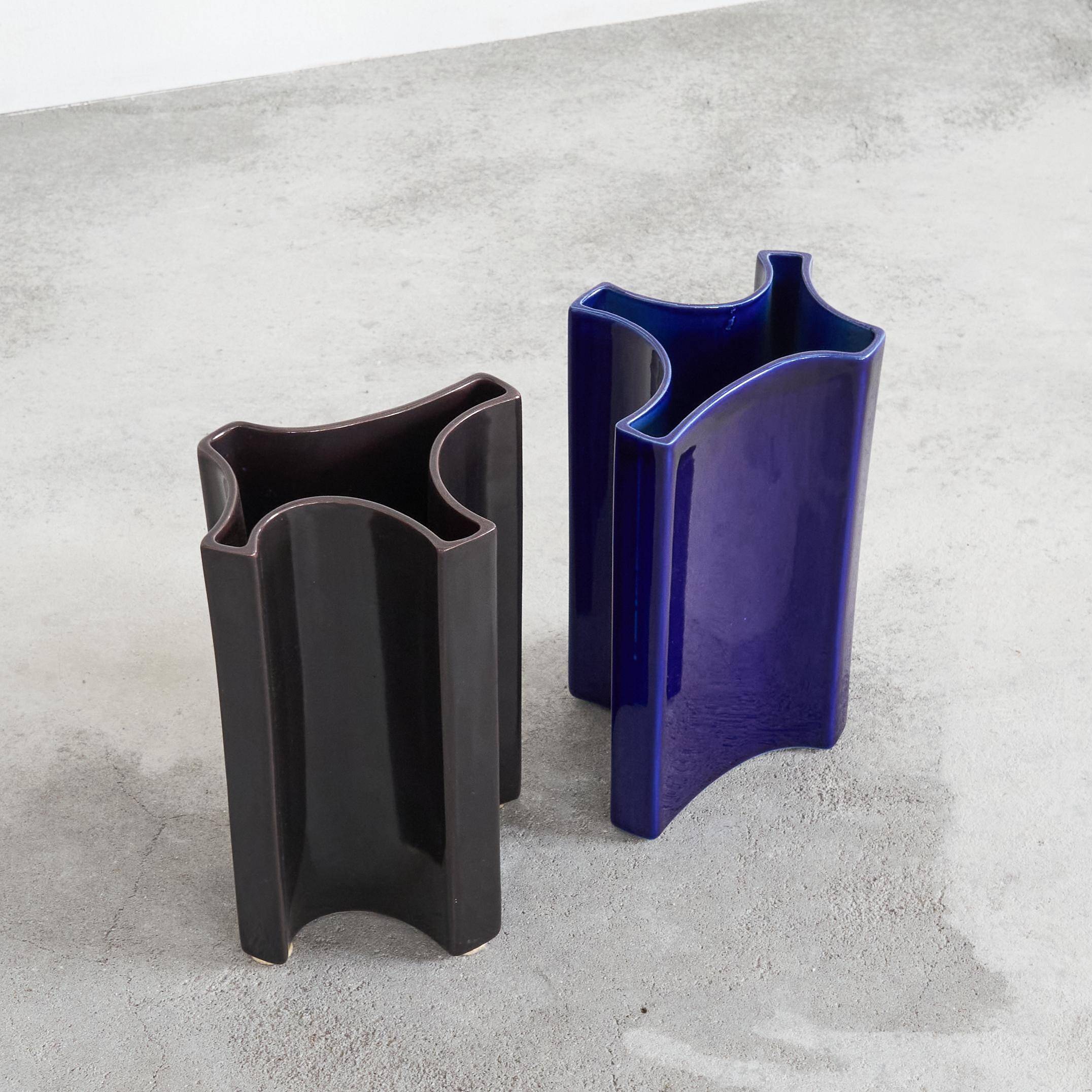 Angelo Mangiarotti, pair of mid-century vases for Fratelli Brambilla, 1960s