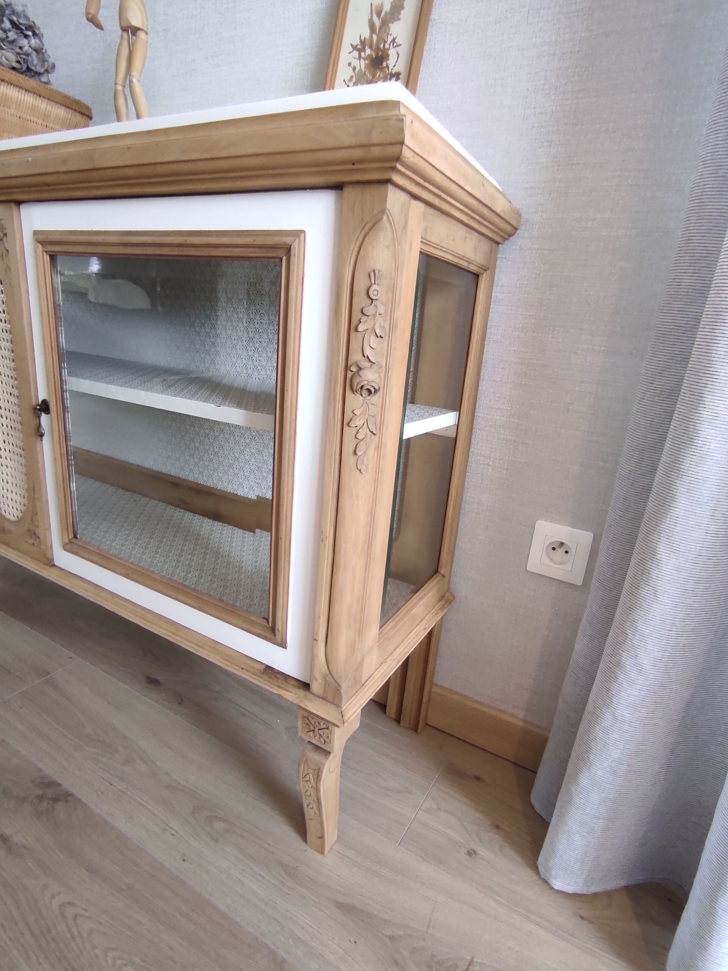 Enfilade style Shabby