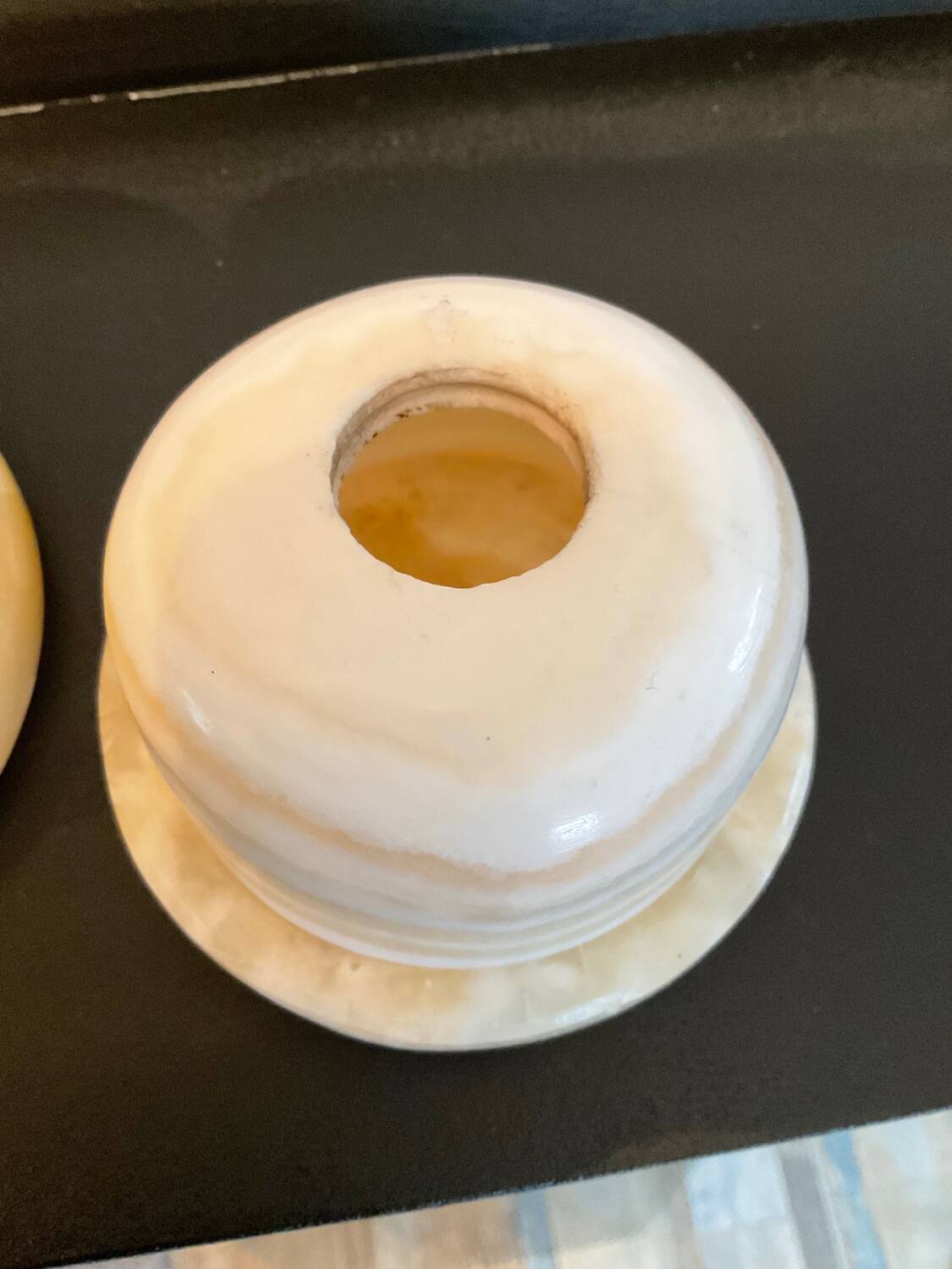 Duo de bougeoirs vintage en Albâtre années 70