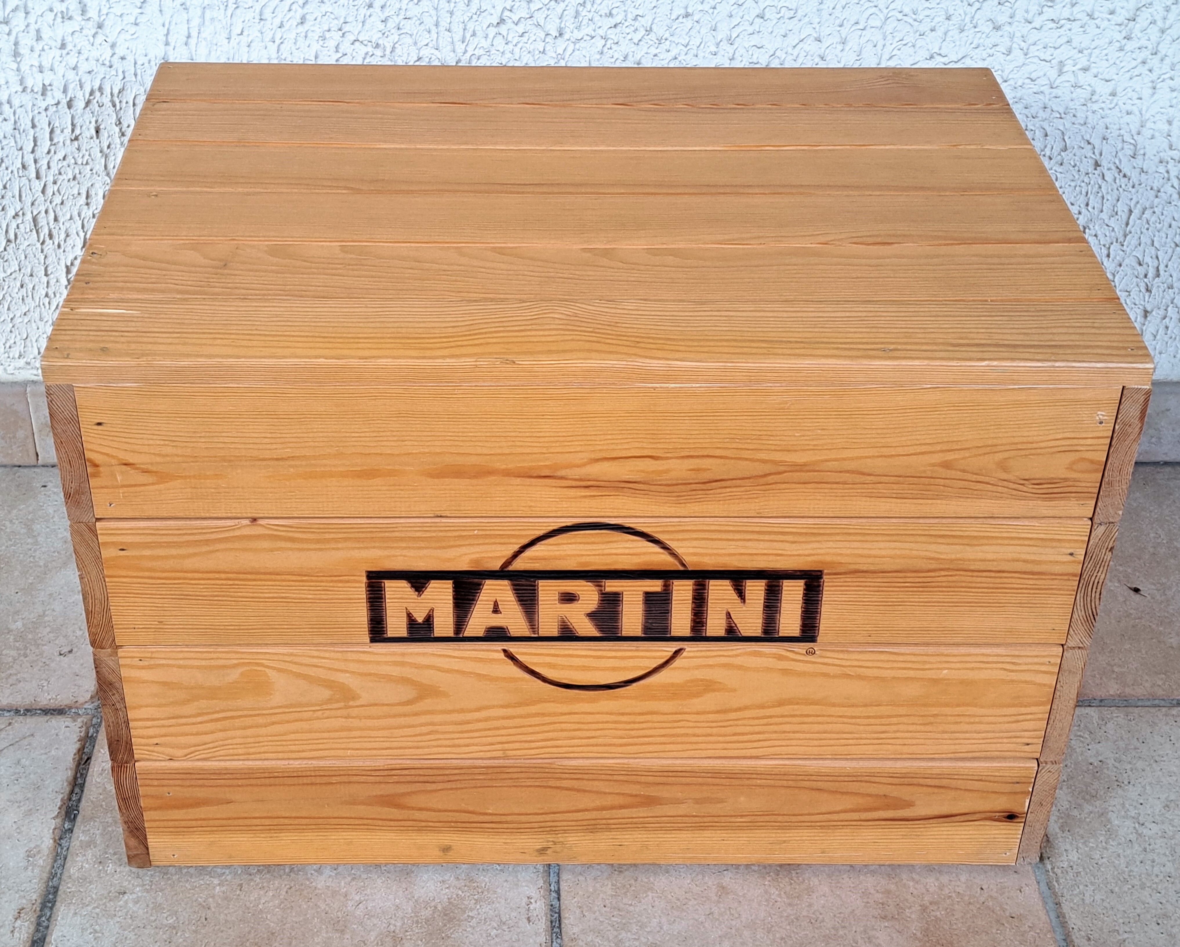 Table basse publicitaire Martini