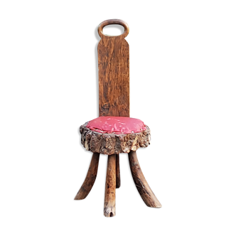 Ancienne chaise brutaliste en chêne crin et moleskine rouge