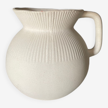 Ceramic vase