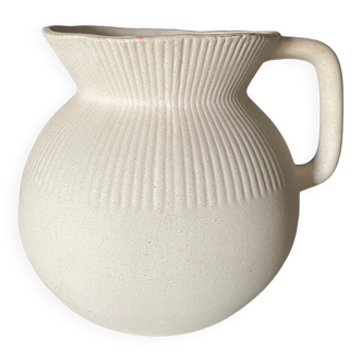 Ceramic vase