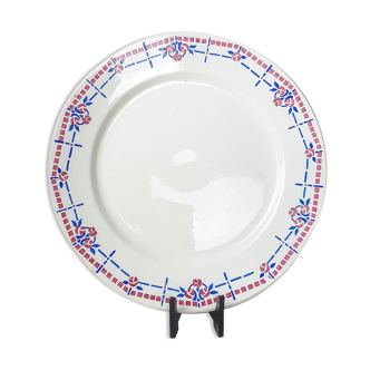 Saint Amand earthenware dish