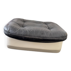pouf / ottoman design