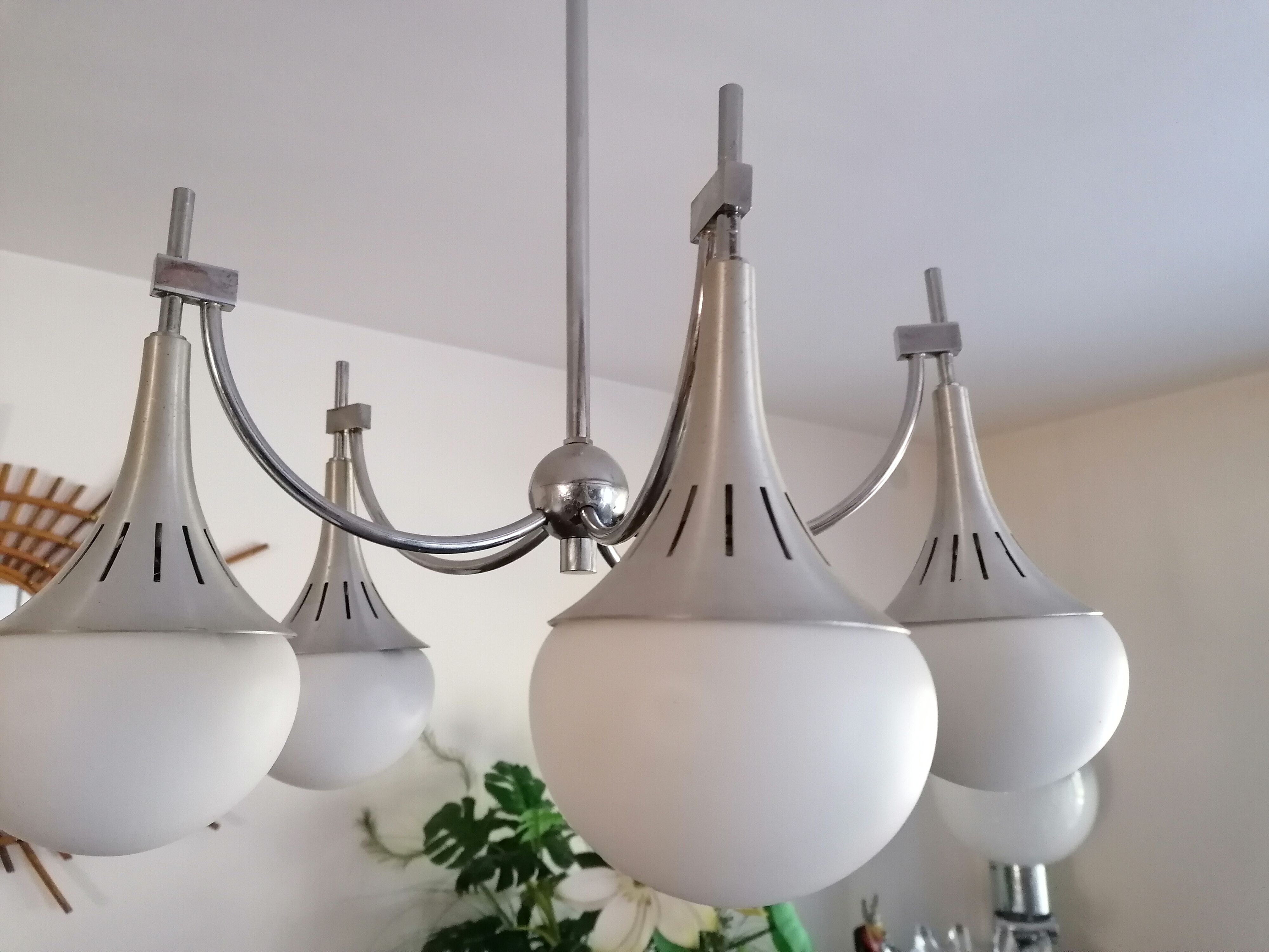 Chandelier from Sciolari Illuminazionne to Milan