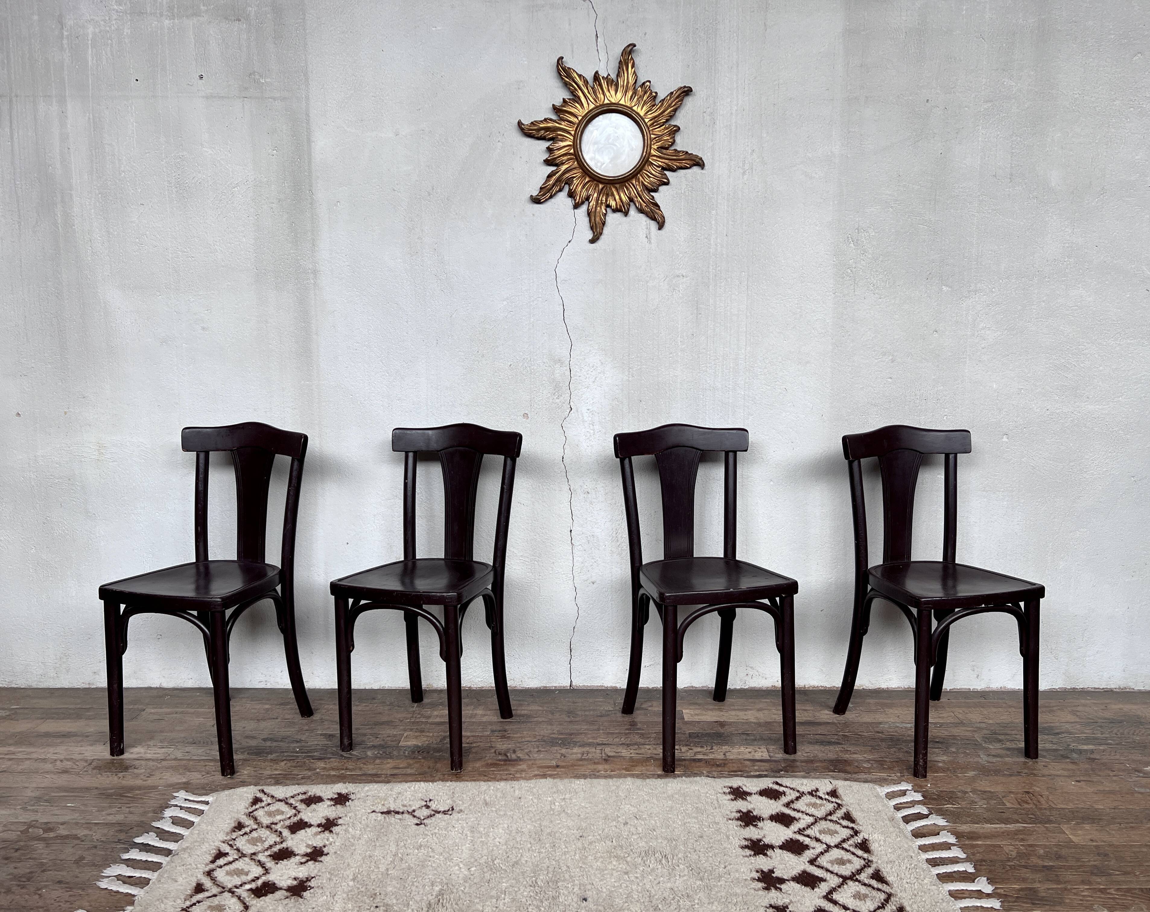 Série de 4 chaises Thonet N°A217 de 1930