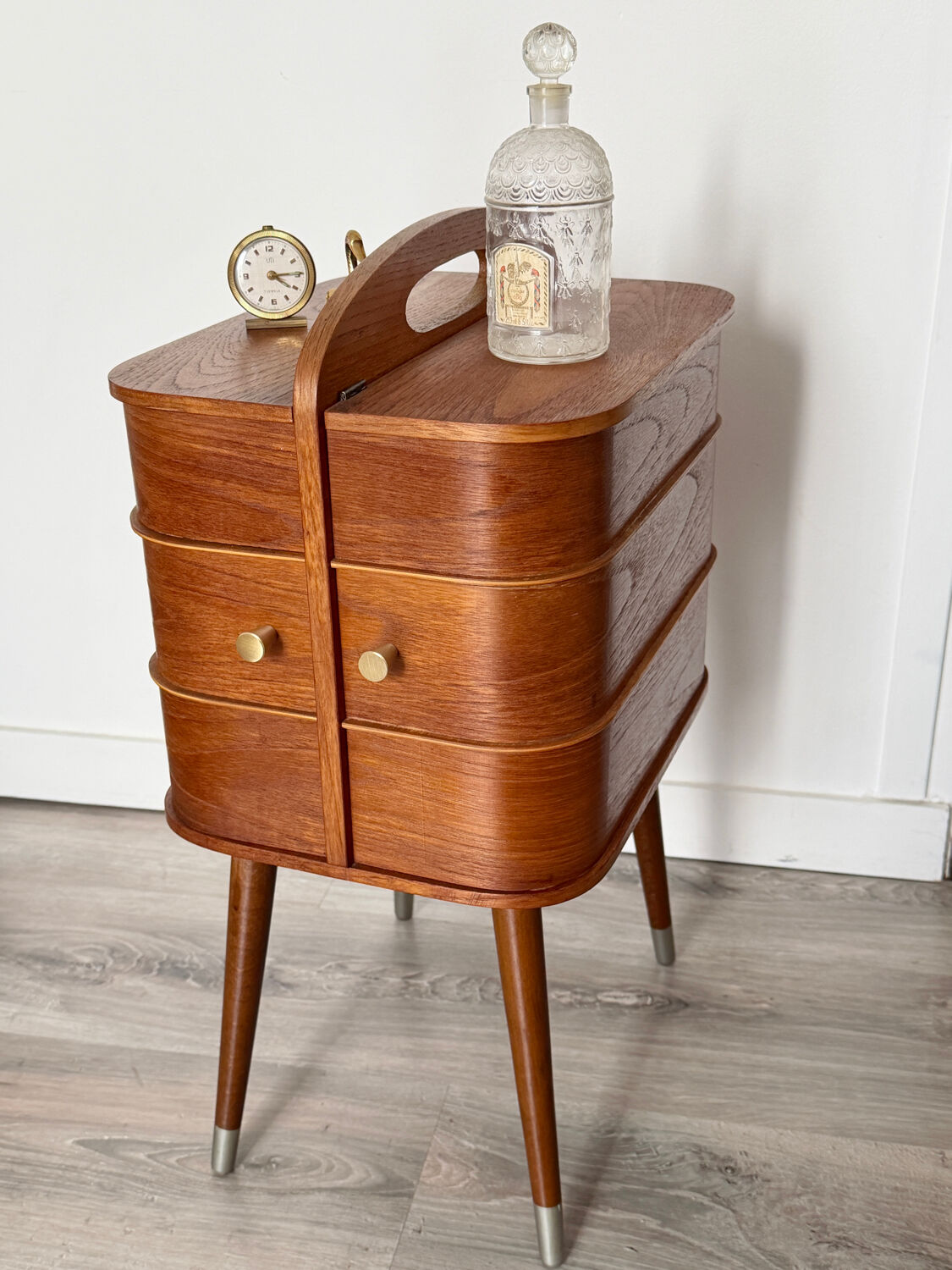 Table de chevet vintage style scandinave