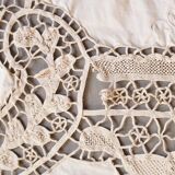 Couvre-lit ancien en dentelle Cantù & broderies 440 cm x260 cm