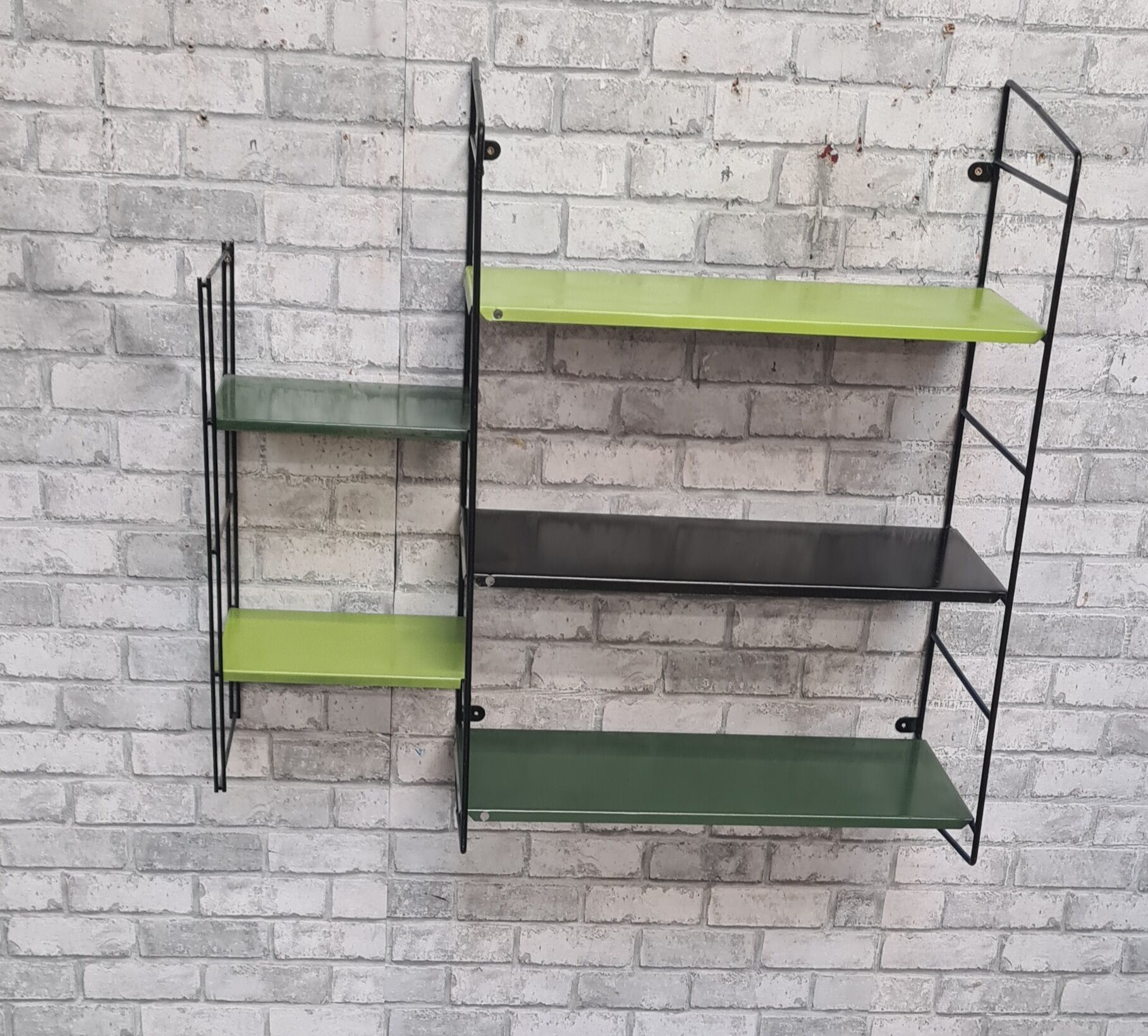 Scandinavian apple green and English green shelf h70x70x23cm