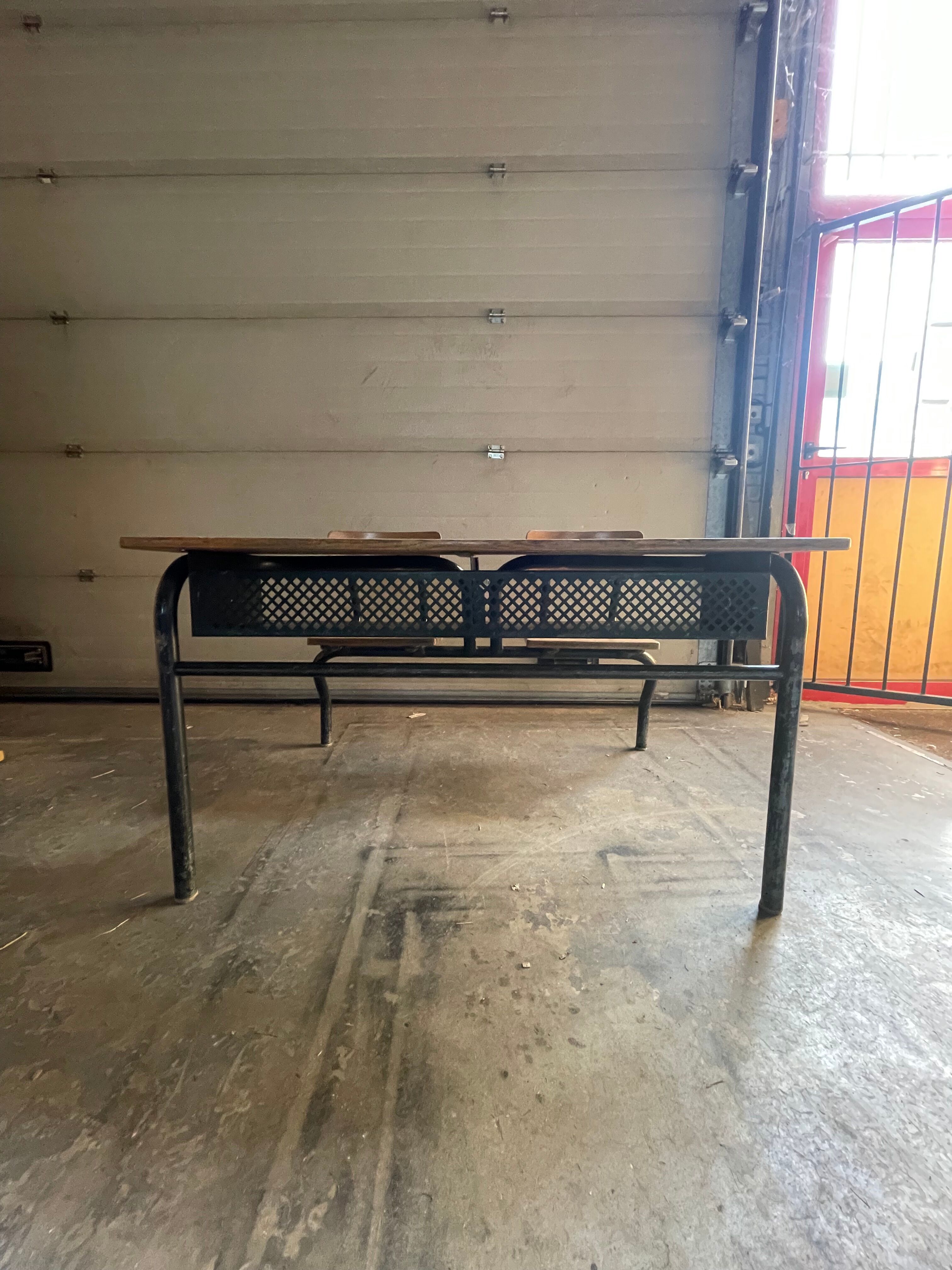 Double metal leg desks
