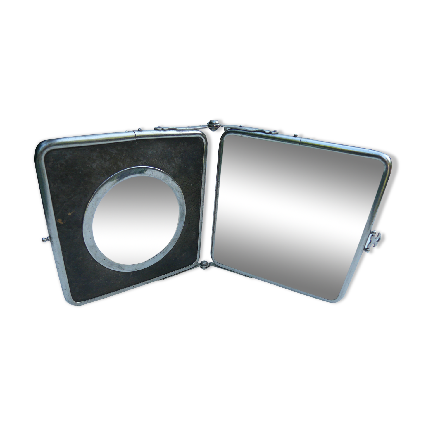 Barber mirror diptych 1 magnifying face