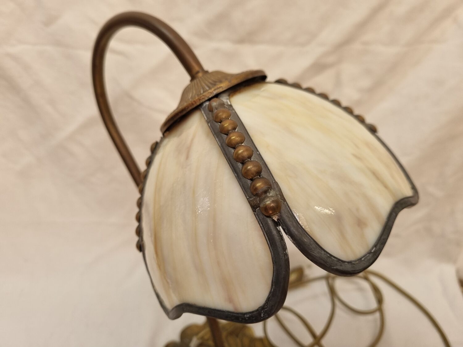 Bronze water lily lamp & glass paste