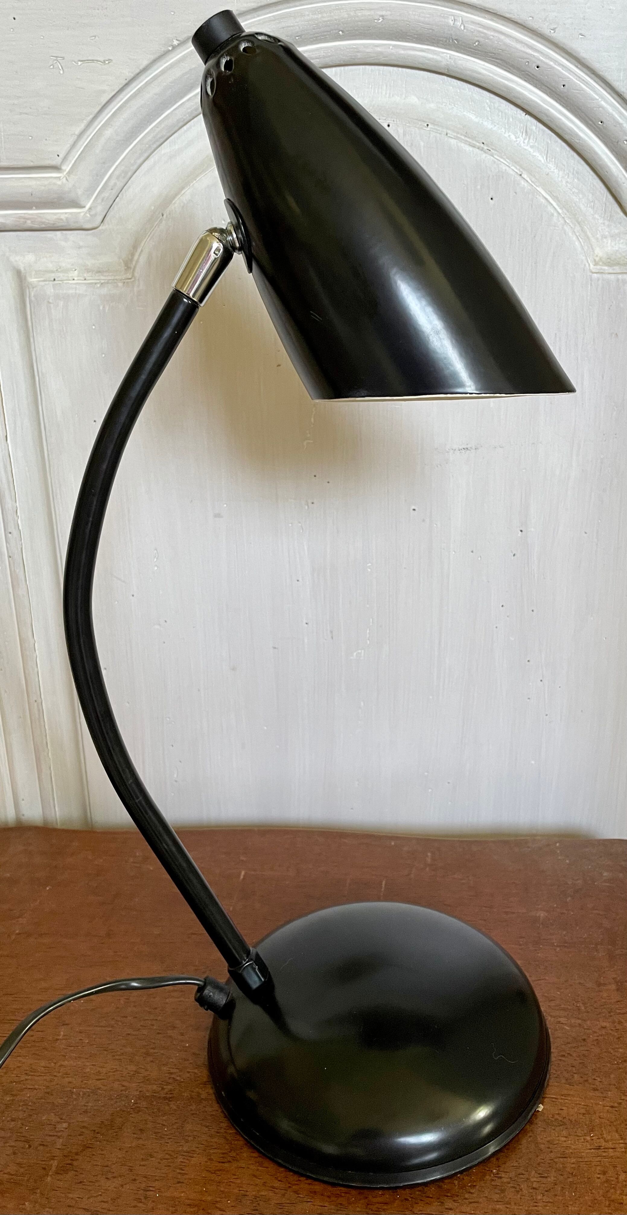 Lampe de bureau aluminor vintage