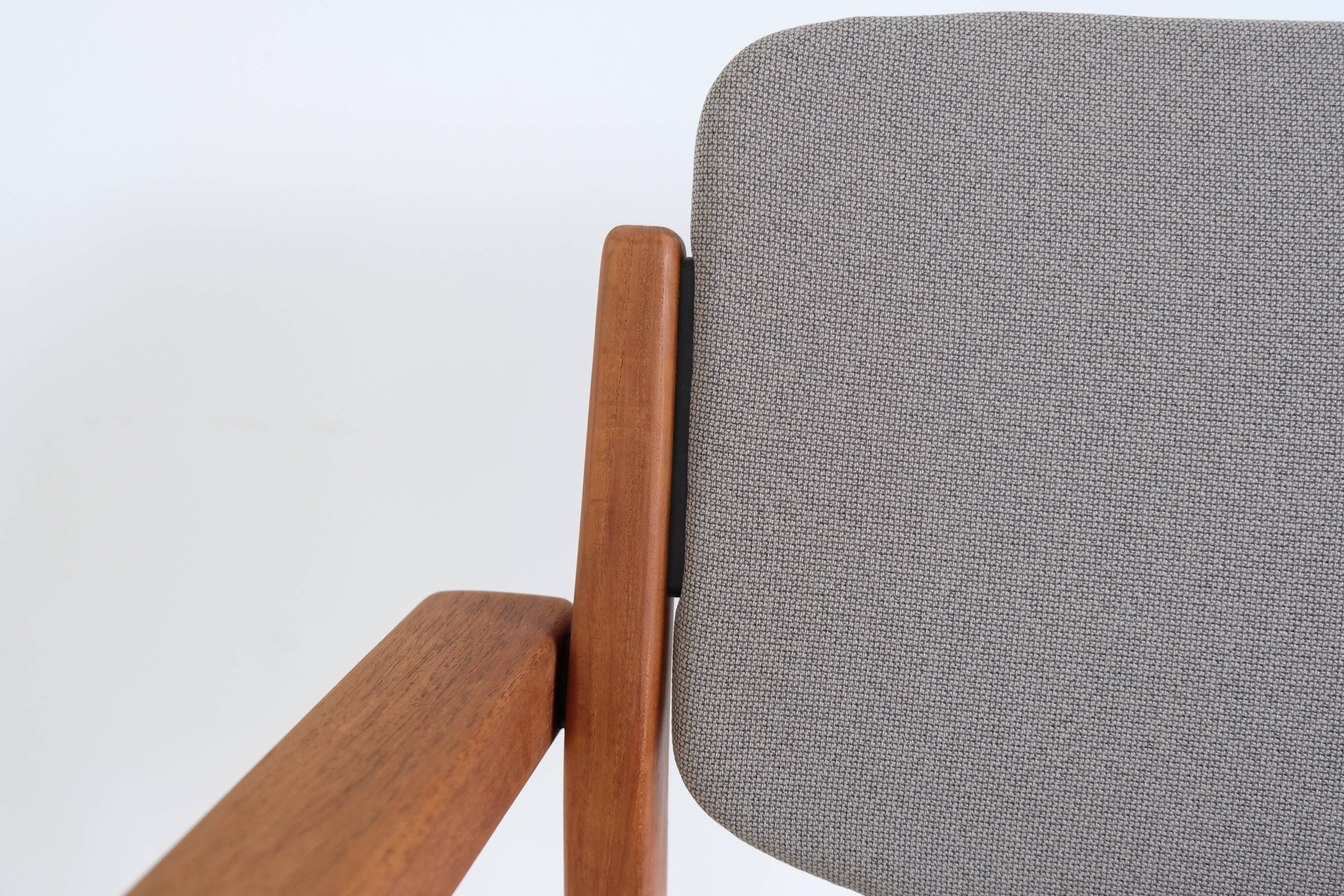 Finn Juhl Pair of armchairs model 196