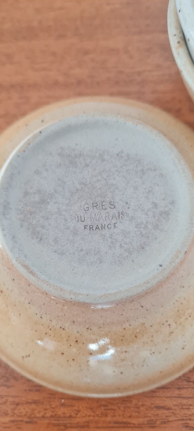 Set of 3 bowls in marsh sandstone