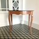 Table d'appoint en bois style Louis XV