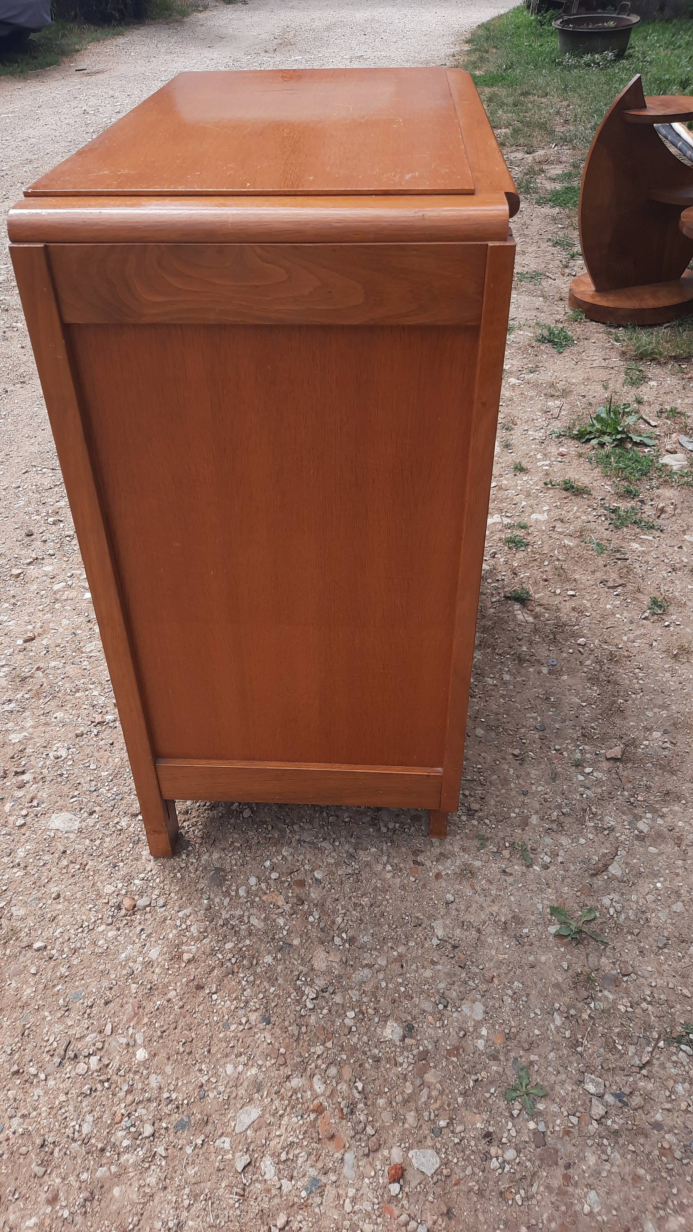Commode style art déco