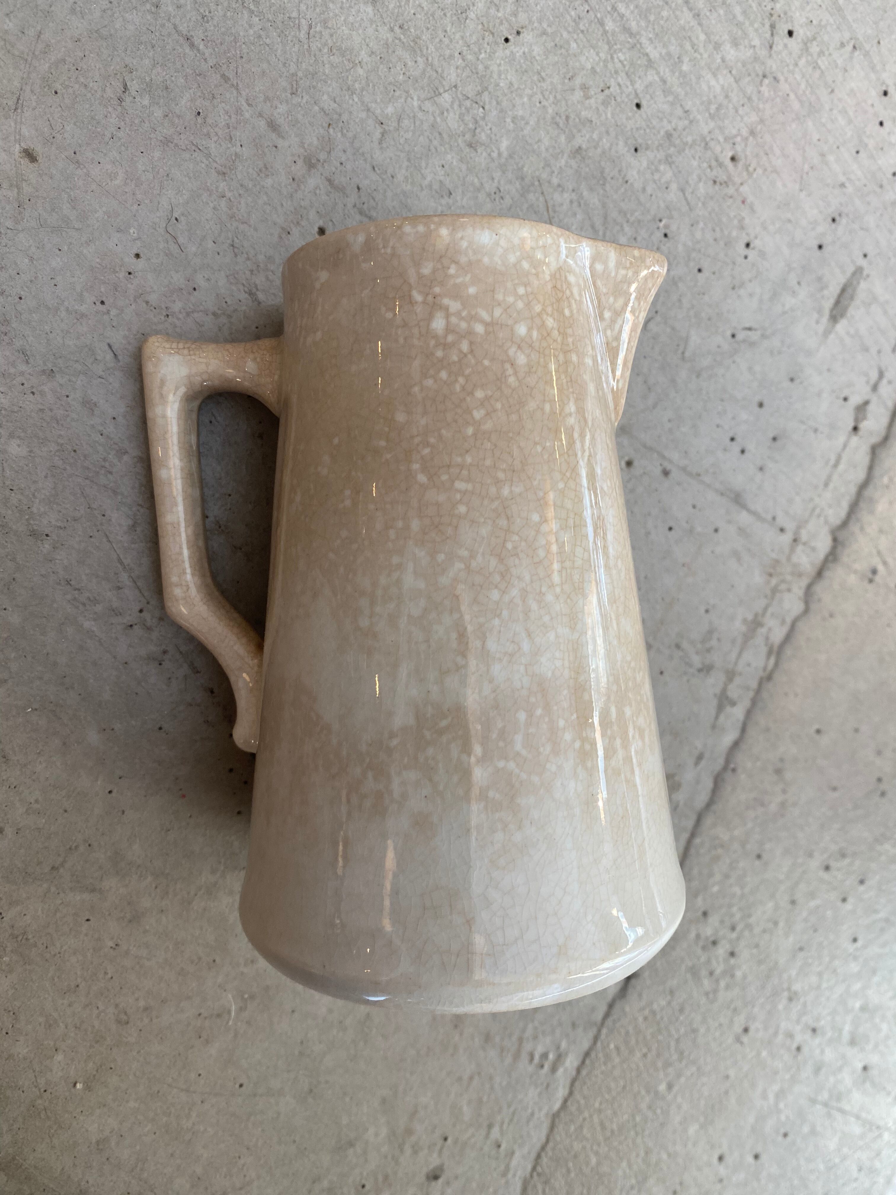 Milk pot