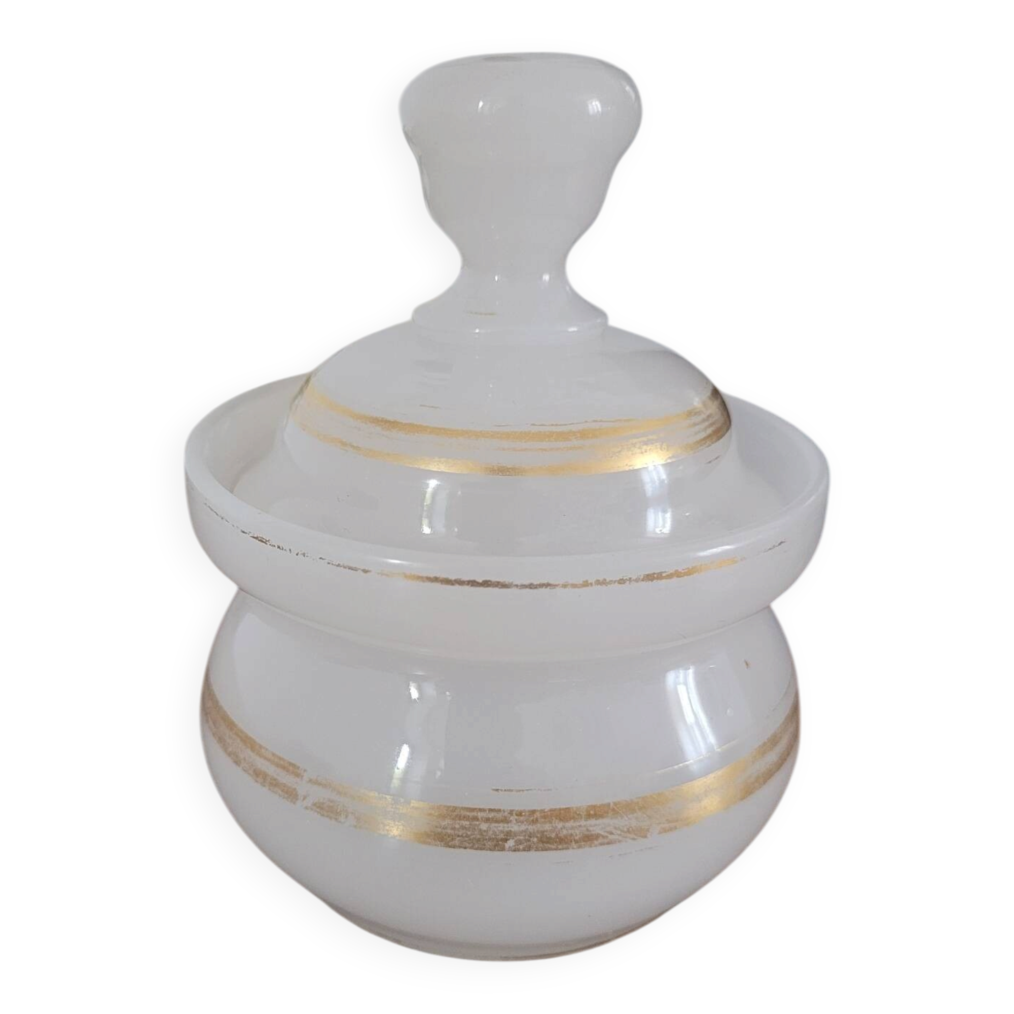 Pot with lid in opaline