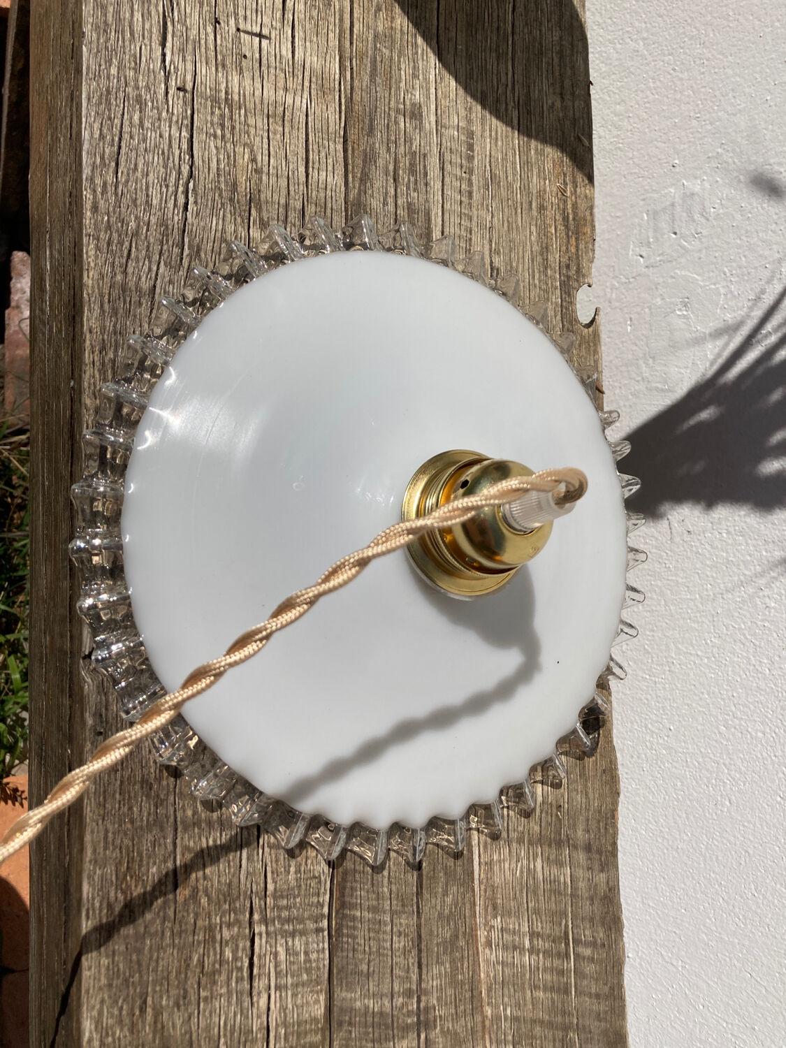 Vintage lace white opaline pendant lamp