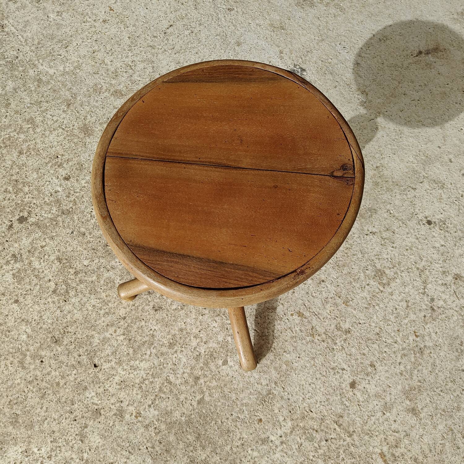 Adjustable piano stool