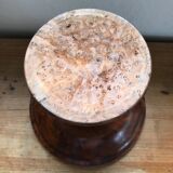 Turned wooden standing cut