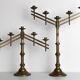 Paire de candélabres d'autel en bronze