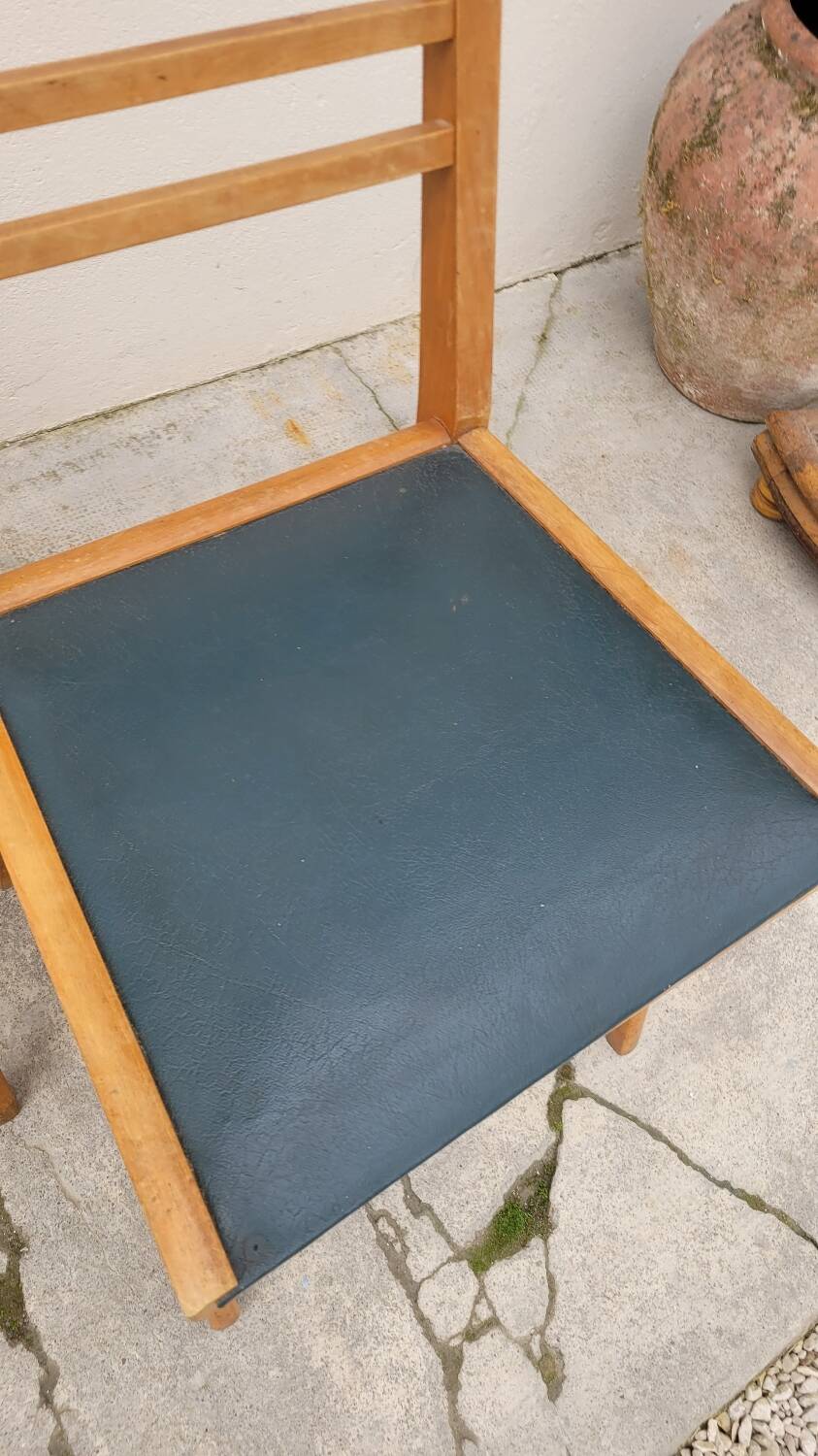 Series of 3 vintage chairs with compass legs - 1950s