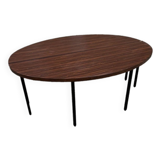 Table de repas design scandinave