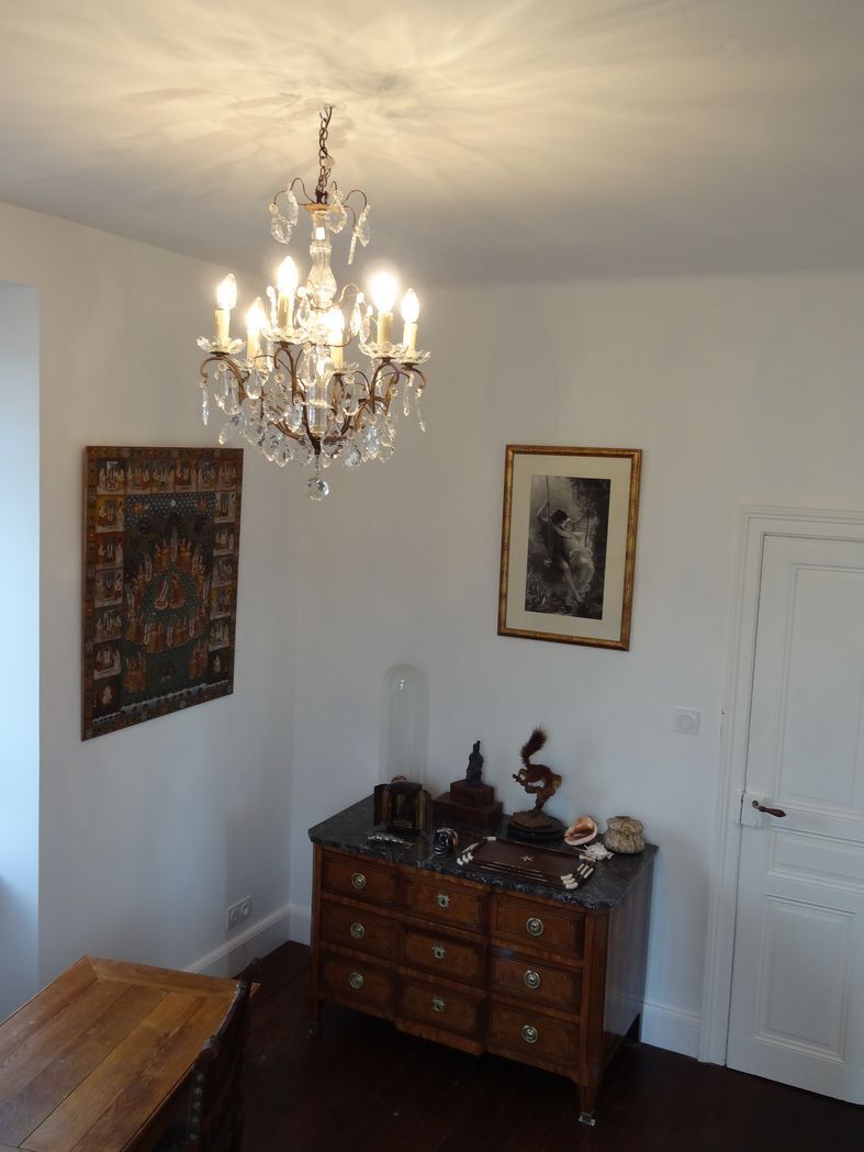 Bronze and crystal chandelier with six arms of light