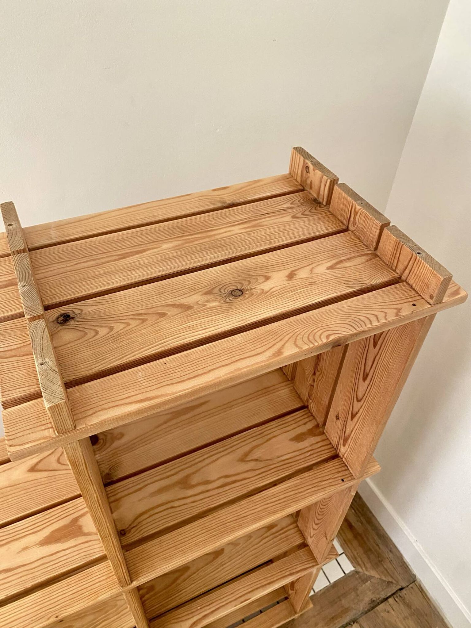 80's pine bookshelf