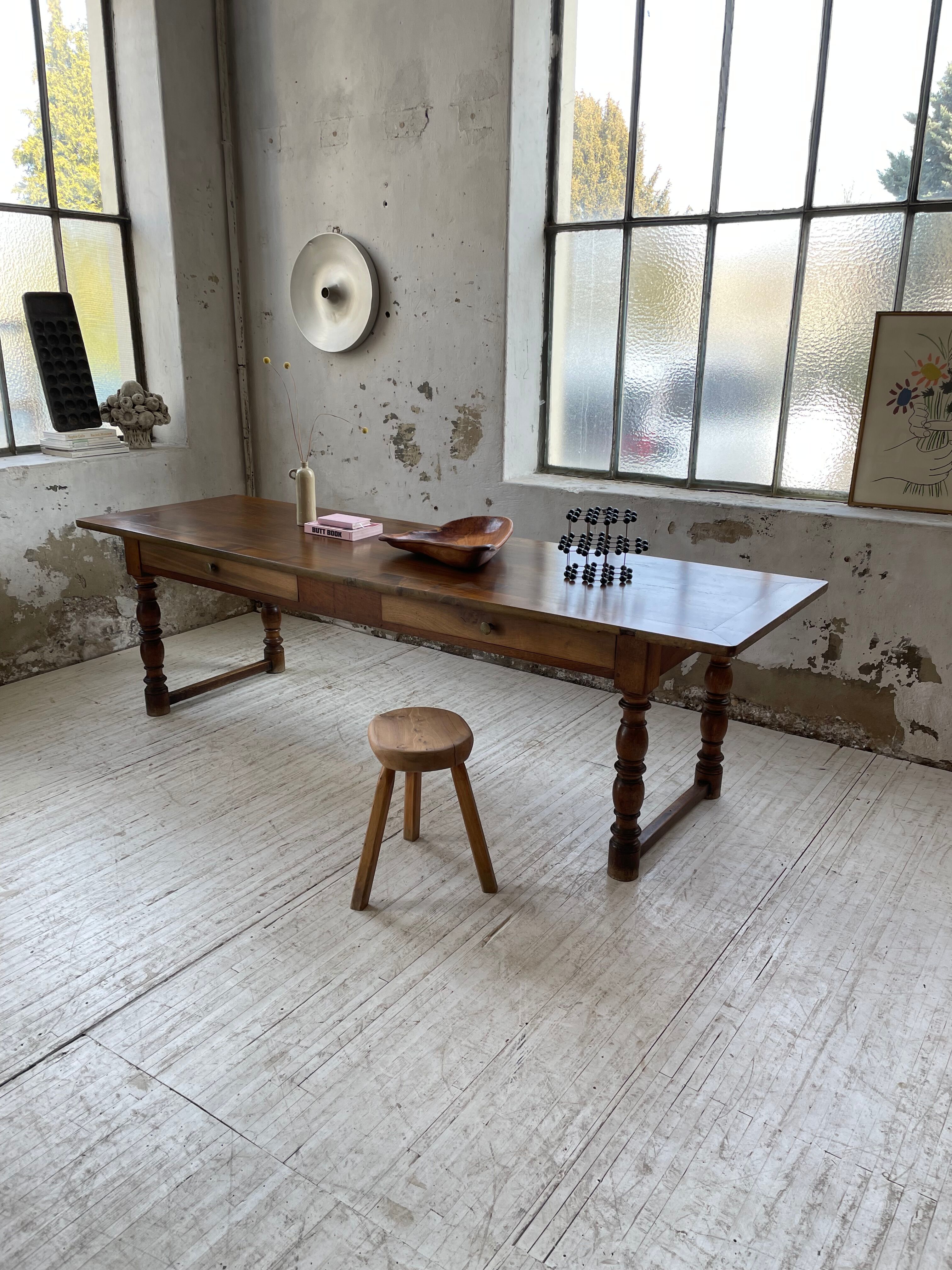 Table of draper firm walnut 260cm