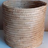 Vintage round straw basket