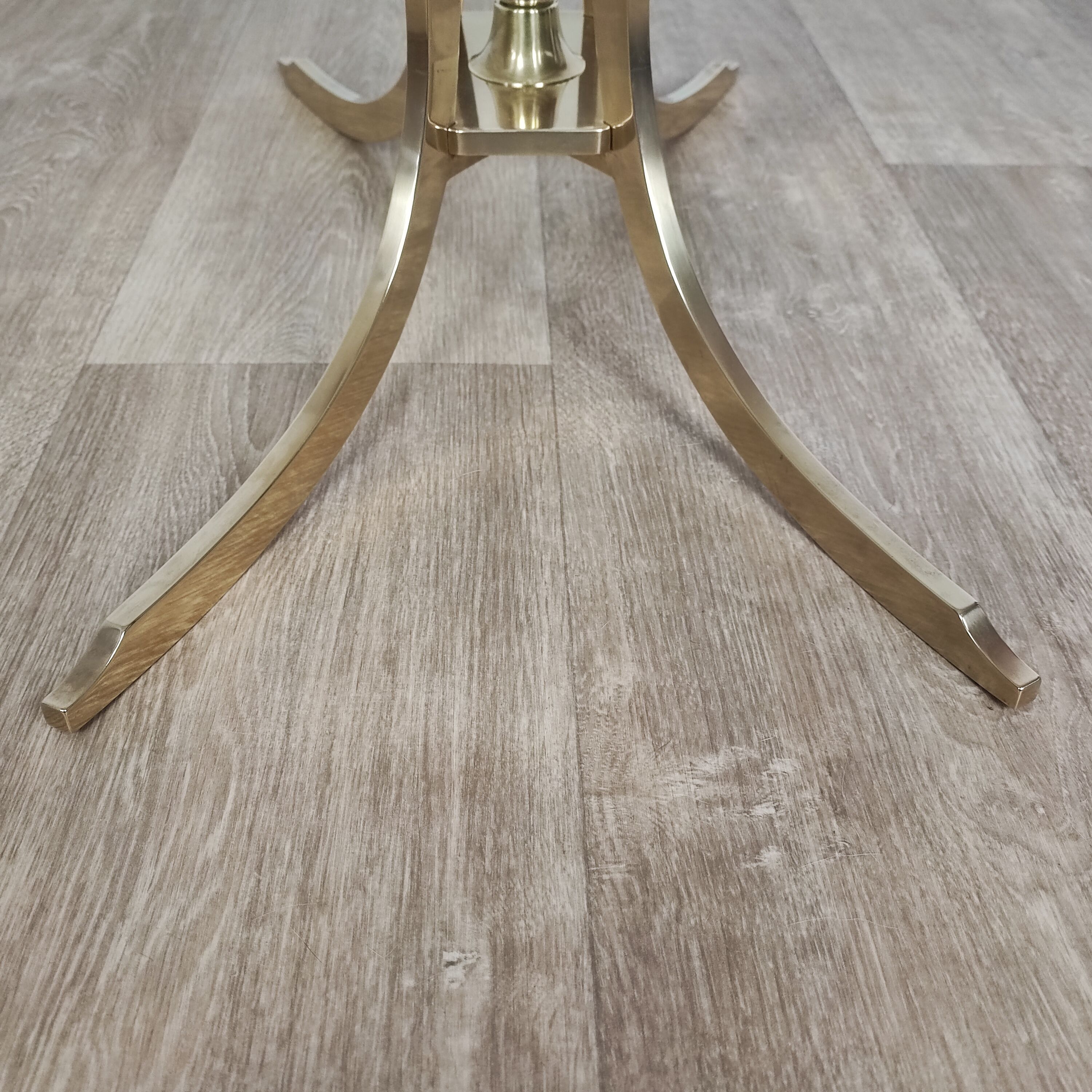 Table basse italienne en laiton
