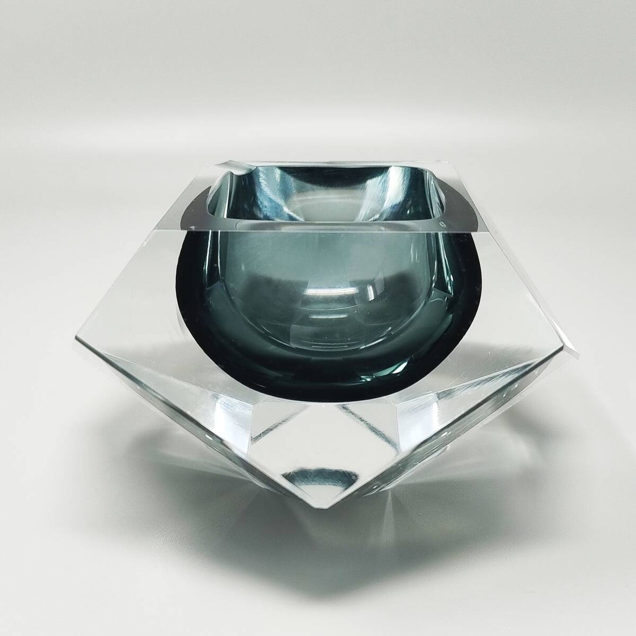 1960s Astonishing Grey Ashtray or Catch-All By Flavio Poli for Seguso