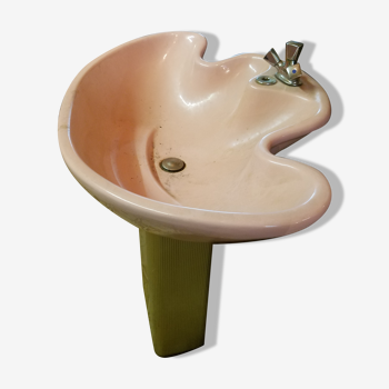 Glazed ceramic basin